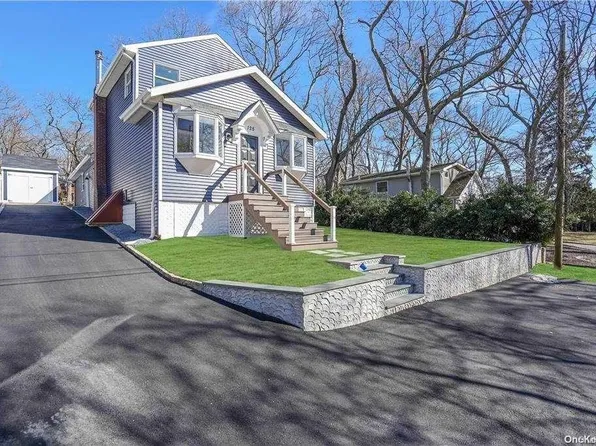 125 Halesite Drive, Sound Beach, NY 11789