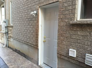 3175 McDowell Dr #BASEMENT, Mississauga, ON L5M 6L1