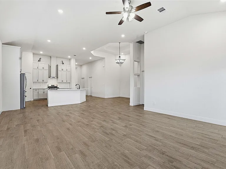 112 Margarita Dr — Photo 9