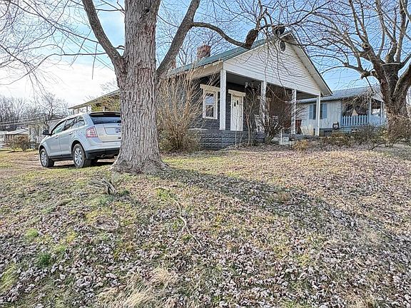 3rd image of 330 Filbert St