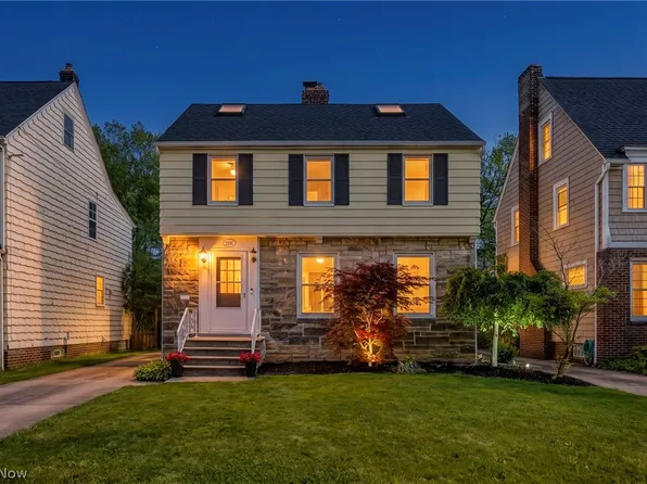 2181 Cranston Rd, University Heights, OH 44118