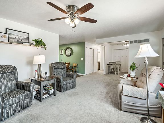 5th image of 1718 Barley Ln