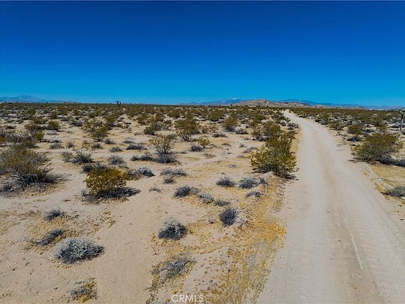 2nd image of 61900 Moonlight Mesa St Lot 5