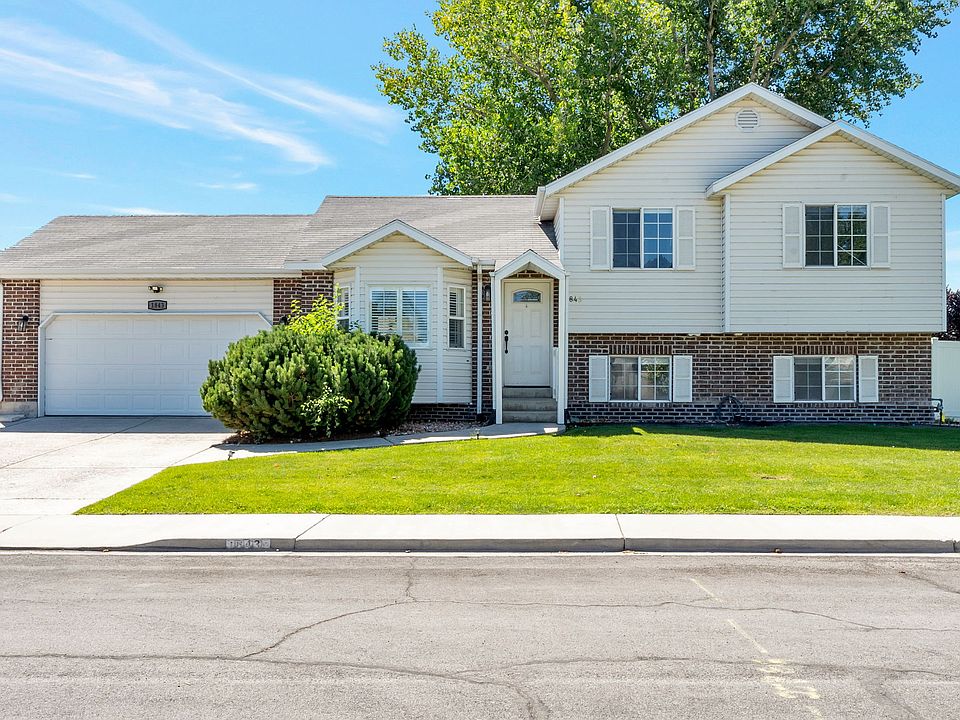 1st image of 1843 W Springwater Dr S