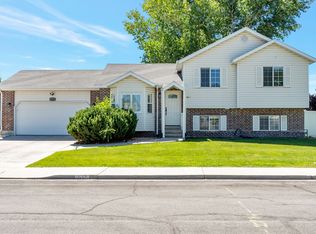 1843 W Springwater Dr S, Orem, UT 84058