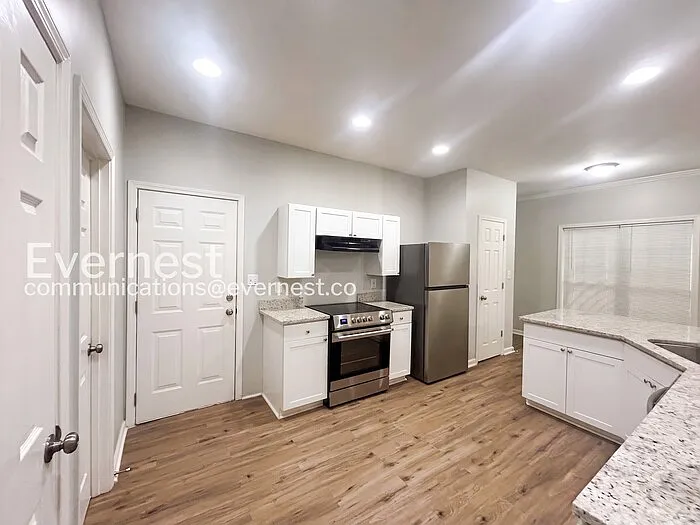 66 Holly Rd NW — Photo 9