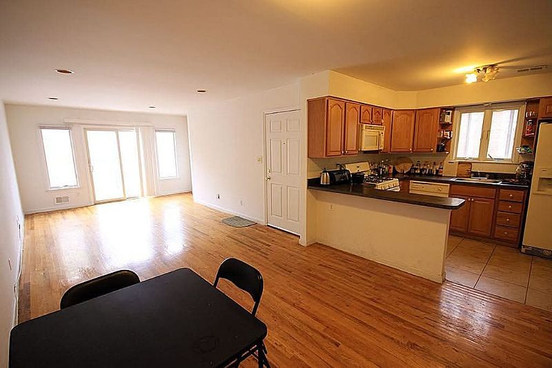 2nd image of 156 Congress St #1