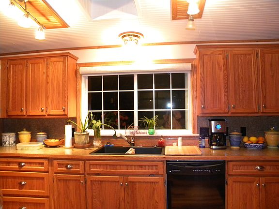 5 foot kitchen window!