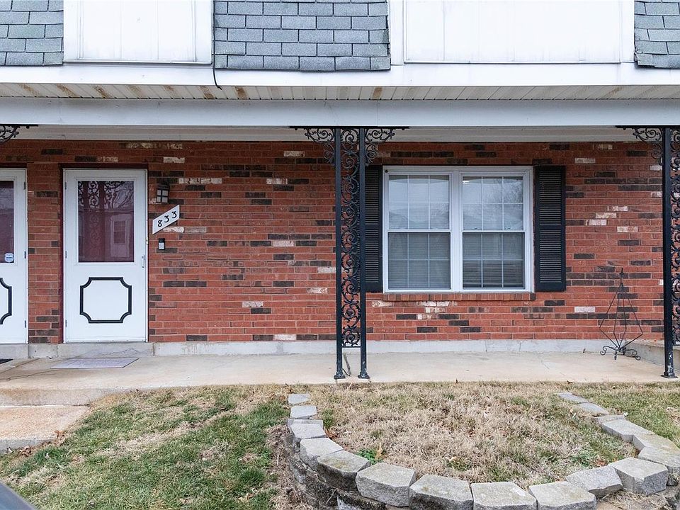 1st image of 833 Dumont Pl