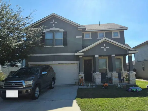 8210 Cactus Bend Dr, San Antonio, TX 78254