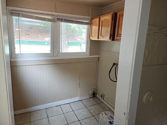 2nd image of 229 N College Ave