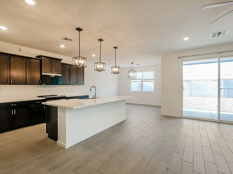 24461 W Grove St — Photo 4