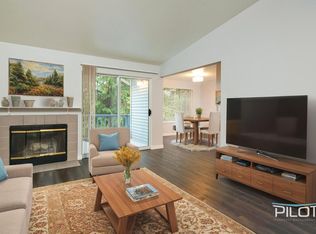 Juanita Ridge D, Kirkland, WA 98034