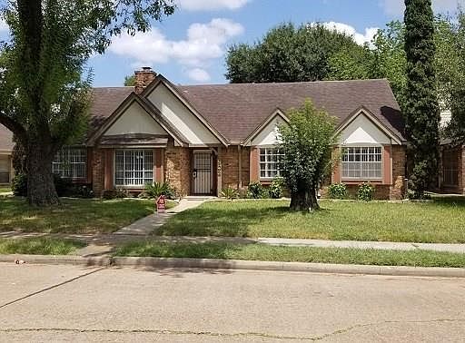 1st image of 5902 Golden Forest Dr
