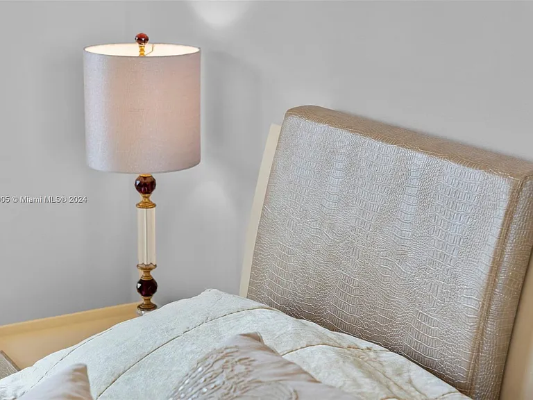 17875 Collins Ave #702 — Photo 51