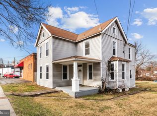 4502 Queensbury Rd, Riverdale, MD 20737