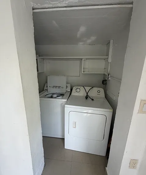 2318 Roosevelt St #2318 — Photo 7