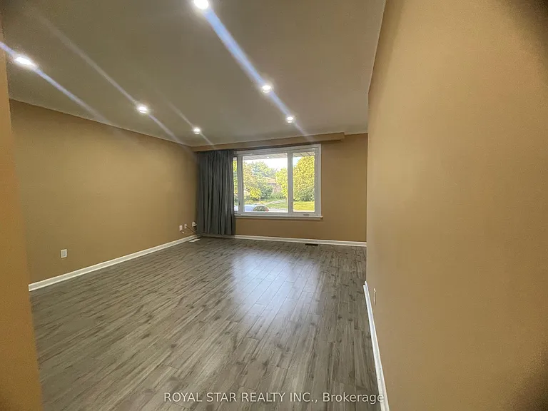 34 Neapolitan Dr #MAIN — Photo 6