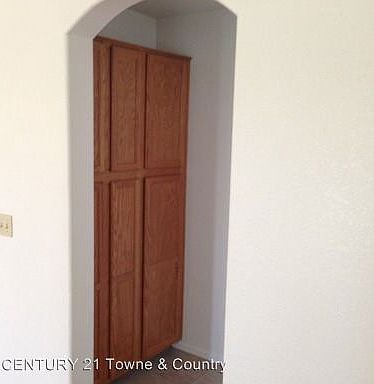 3rd image of 2325 E Nunneley Ct