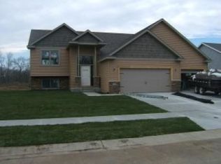 4062 Stone Point Dr NE, Rochester, MN 55906