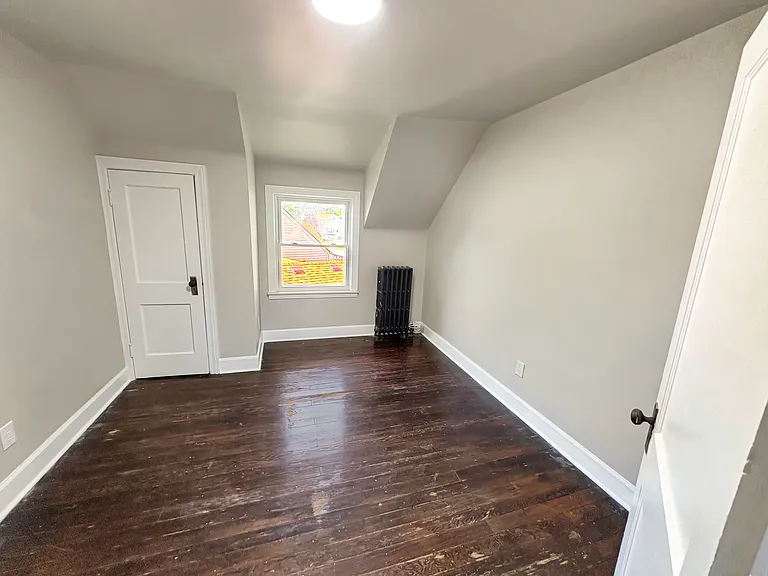 21332 Beechwood Ave — Photo 16