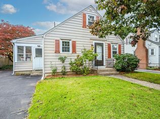 27 Hand St, Pawtucket, RI 02861