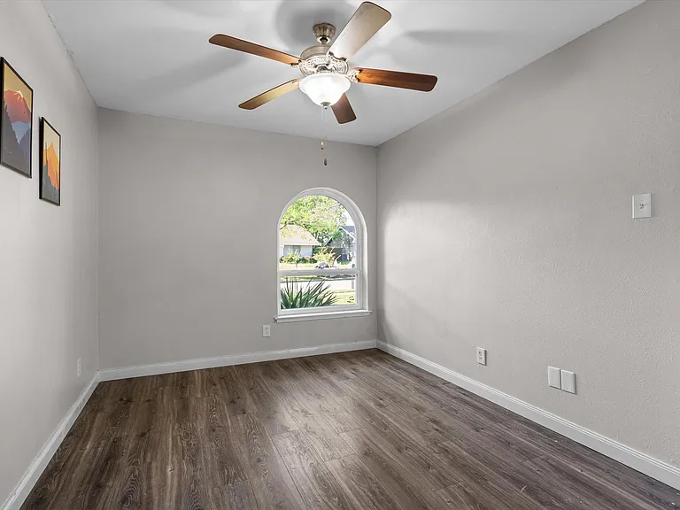 2121 Sunrise Trl — Photo 31