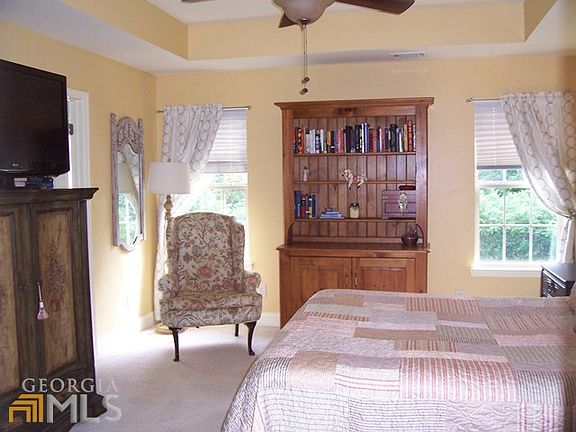 5th image of 152 Chandler Dr