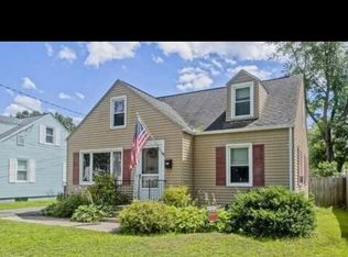 47 Clough St, Springfield, MA 01118