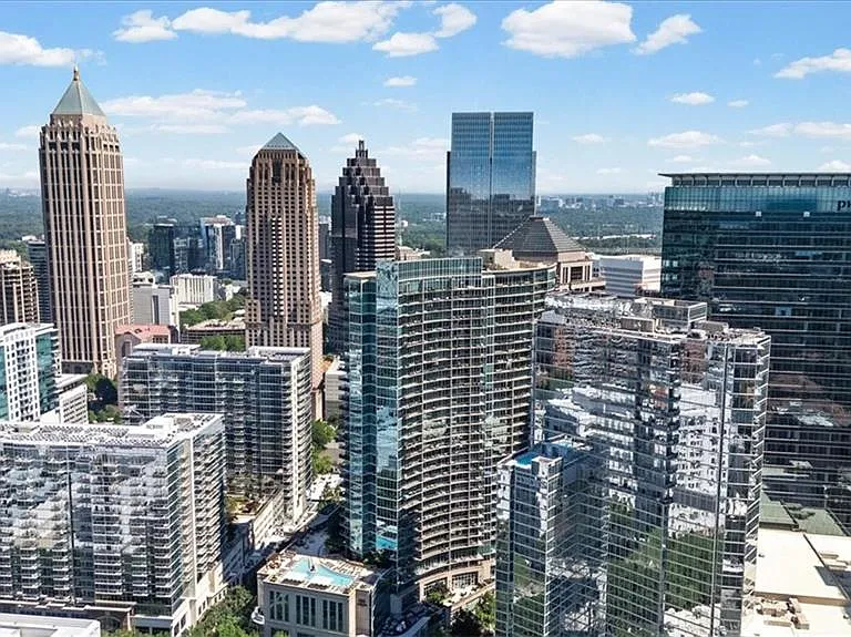 1080 Peachtree St NE #2110 — Photo 15