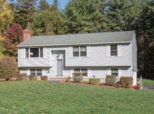 49 Patriot Dr, Pelham, NH 03076