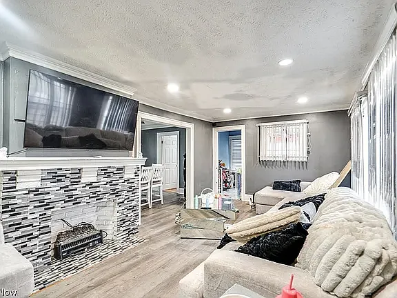 4 bed, 1448 sqft, $1,850 — Photo 3