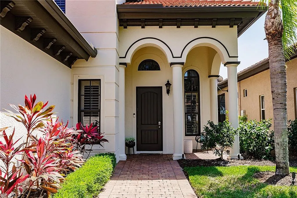 2 bed, 2.5 bath, 2871 sqft, $15,000 — Photo 4