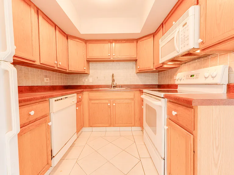 316 Marengo Ave #2B — Photo 7