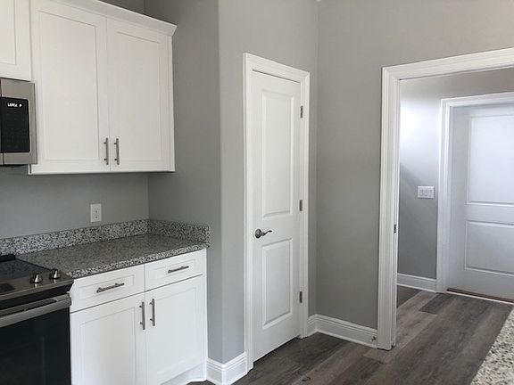 Panty and Laundry Room