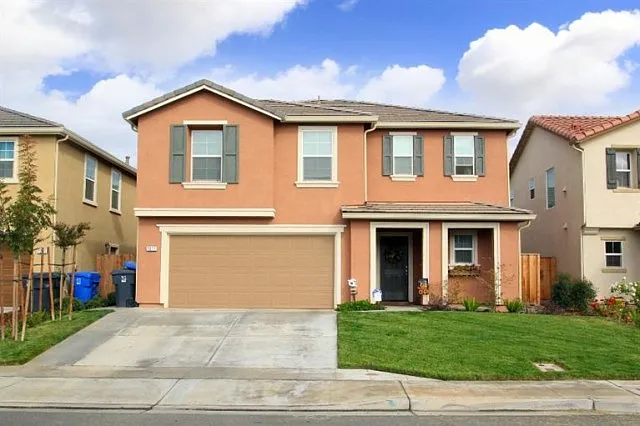 1211 Peach Ct photo 1