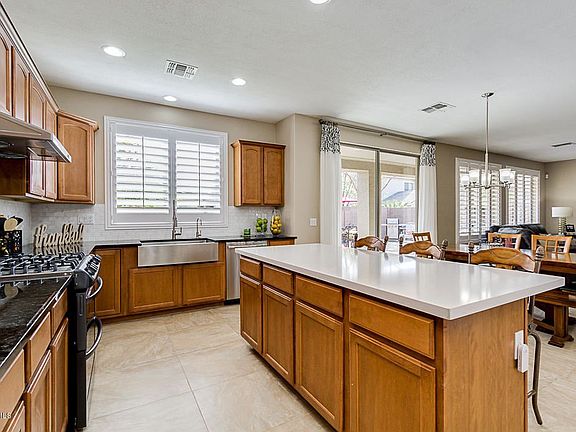 4th image of 18559 E Superstition Dr