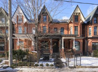 52 Robert St #C01, Toronto, ON M5S 2K3