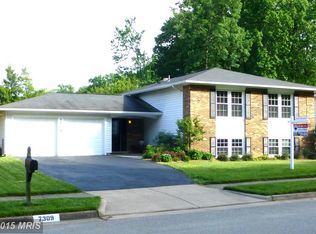 7309 Outhaul Ln, Burke, VA 22015