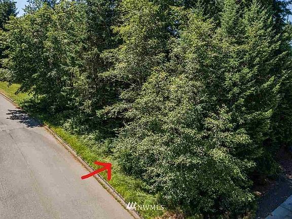 2nd image of 706 Delguzzi Dr