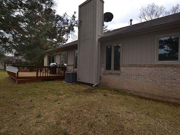 5th image of 33791 Vista Dr #1