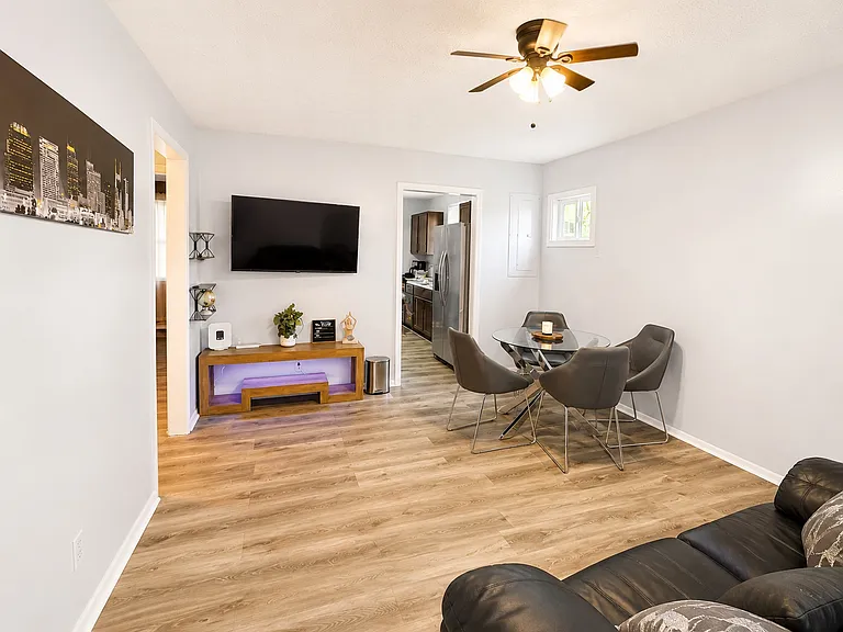5525 Eulala Dr — Photo 10