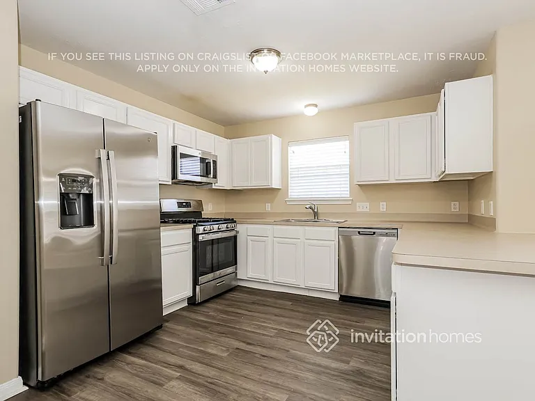 6348 Austinville Dr — Photo 9