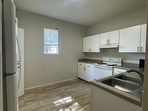 4th image of 114 Vista Verdi Cir Unit 120