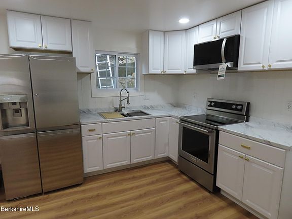 5th image of 10 Bellevue Ave