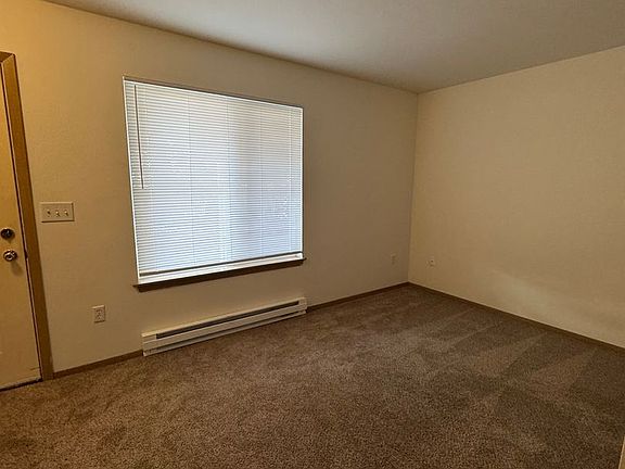 2nd image of 2719-2723 W Maplewood Ave #107