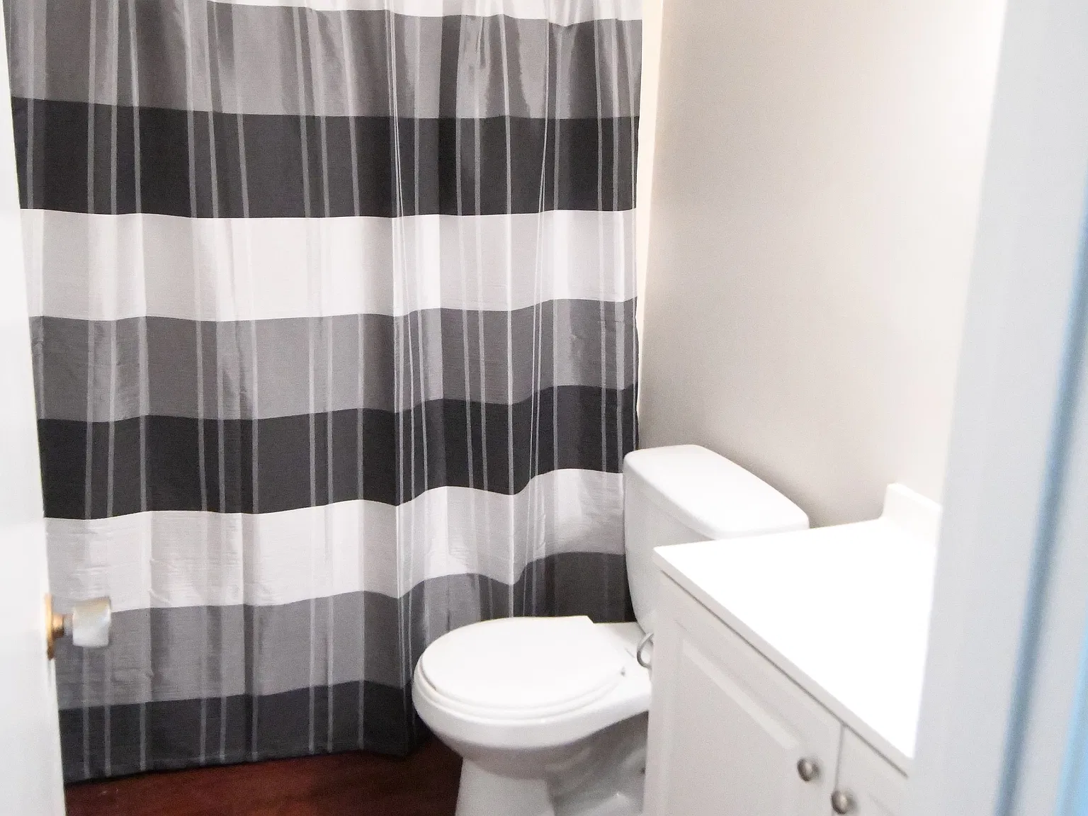 2 bed, 1.5 bath, 1040 sqft, $1,500 — Photo 1