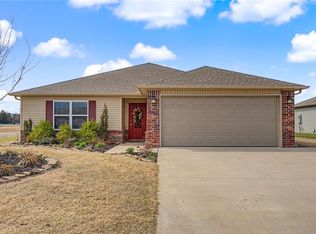 995 Jennifer Ann Ln, Elkins, AR 72727