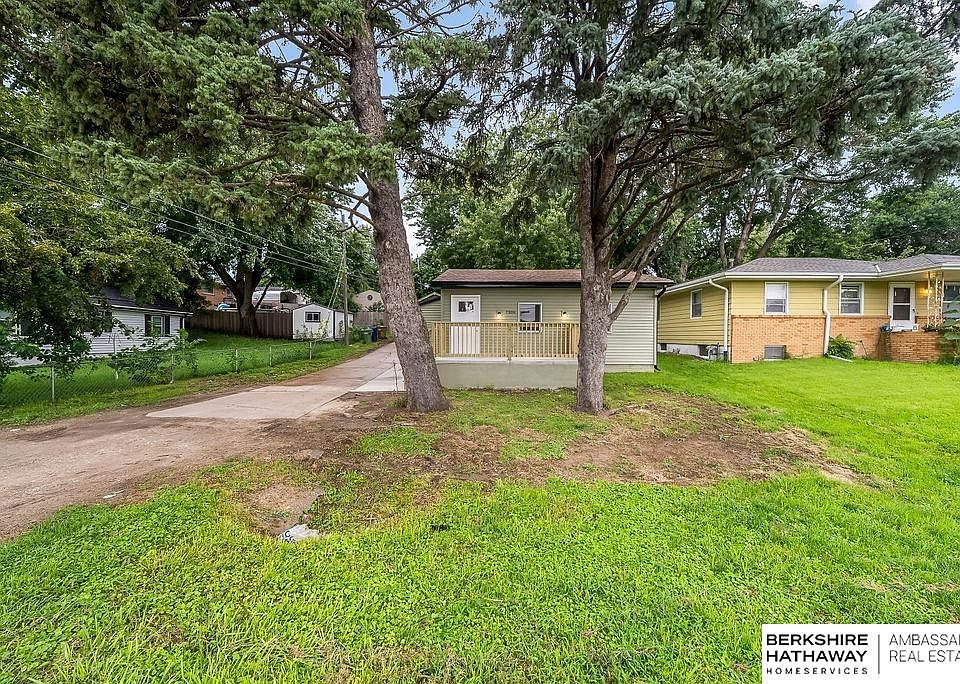 1st image of 7306 S 28th St