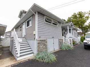 13 Jetmore Pl #A, Massapequa, NY 11758